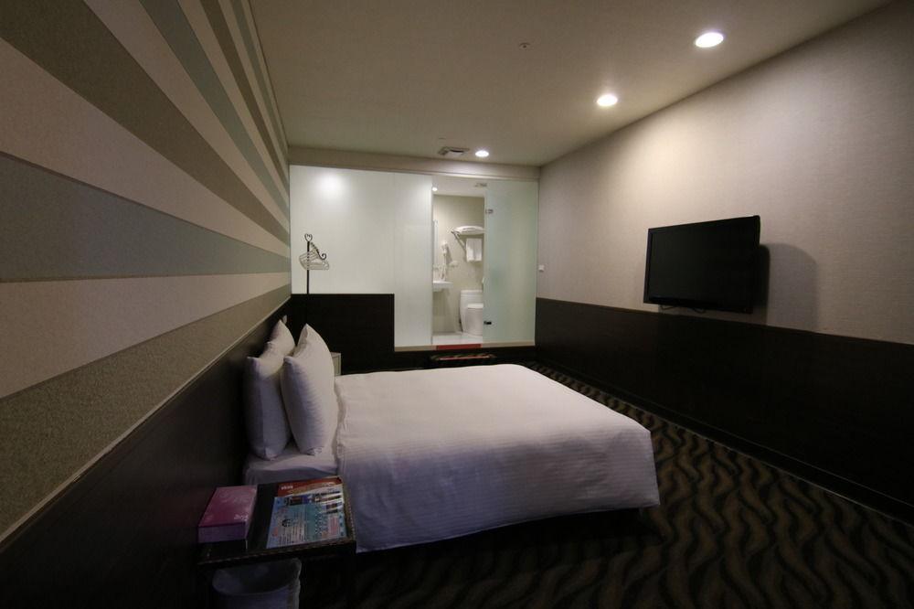 Hotel 6 - Wannien Taipei Exterior photo