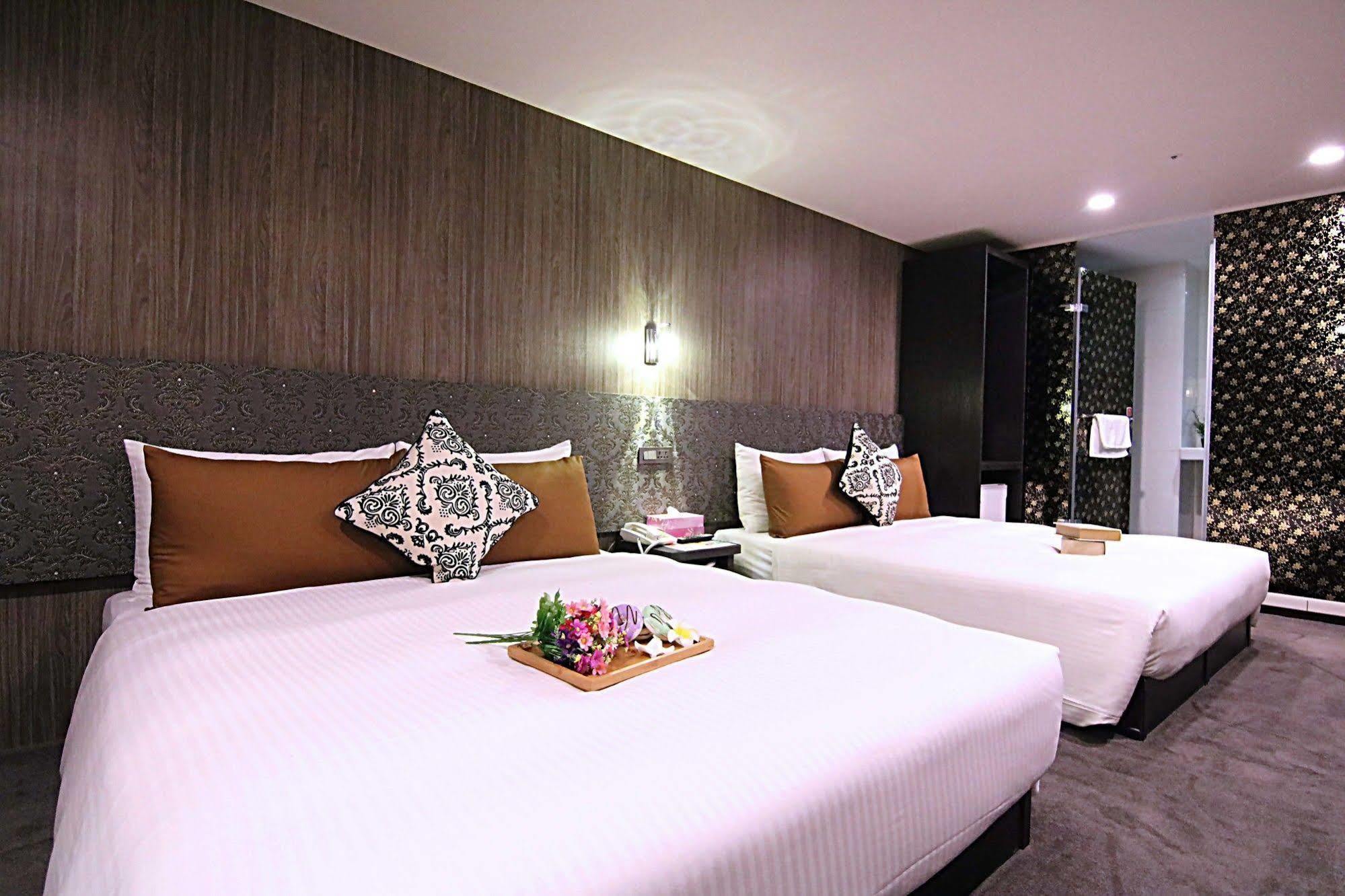 Hotel 6 - Wannien Taipei Exterior photo